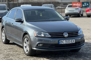 Седан Volkswagen Jetta 2016 в Луцьку