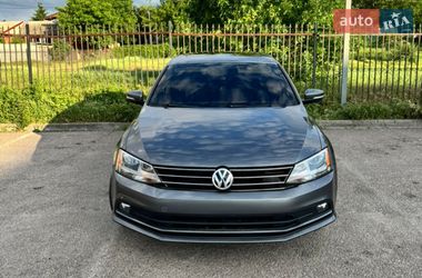 Седан Volkswagen Jetta 2015 в Дніпрі