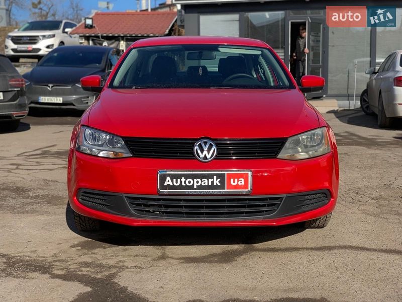 Седан Volkswagen Jetta 2014 в Виннице