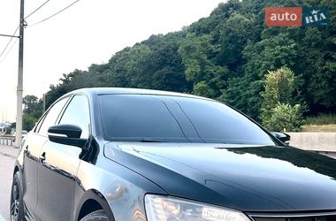 Седан Volkswagen Jetta 2016 в Киеве