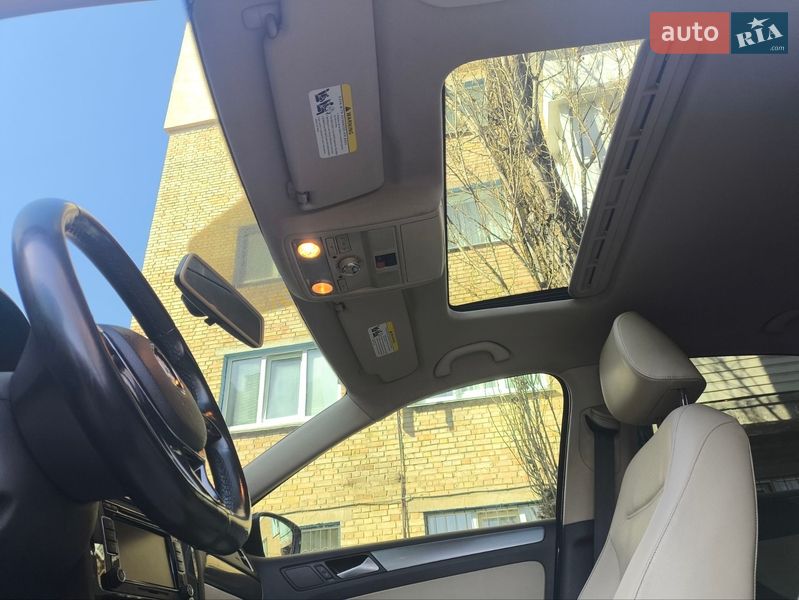 Седан Volkswagen Jetta 2015 в Киеве