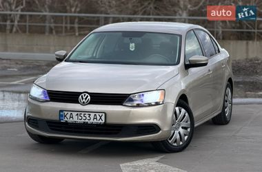 Седан Volkswagen Jetta 2014 в Киеве
