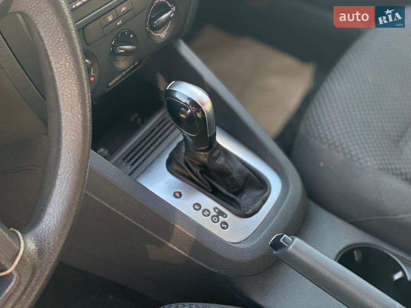 Седан Volkswagen Jetta 2014 в Днепре