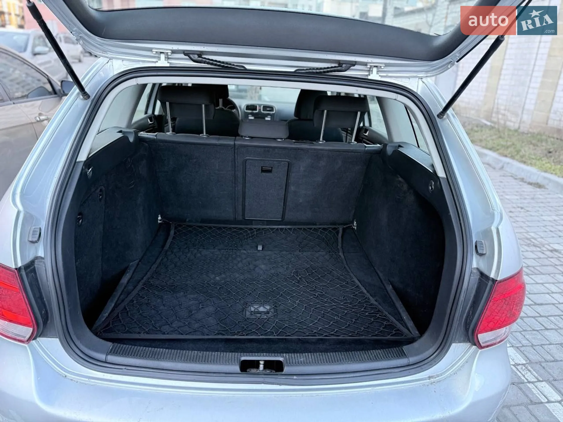 2010 Volkswagen Jetta - мініатюра 11