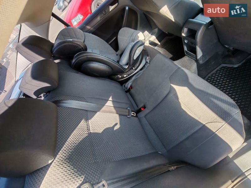 Седан Volkswagen Jetta 2014 в Харькове