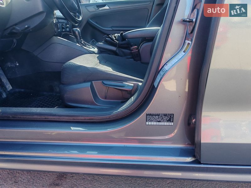 Седан Volkswagen Jetta 2014 в Харькове