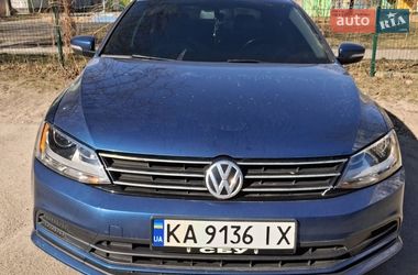 Седан Volkswagen Jetta 2015 в Києві