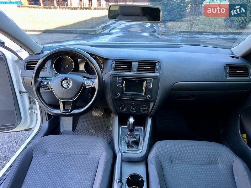 Седан Volkswagen Jetta 2015 в Тульчине