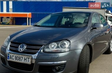 Седан Volkswagen Jetta 2009 в Луцке