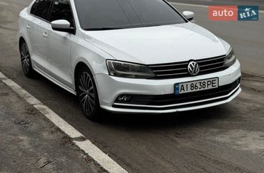 Седан Volkswagen Jetta 2016 в Києві