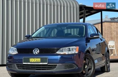 Седан Volkswagen Jetta 2014 в Києві