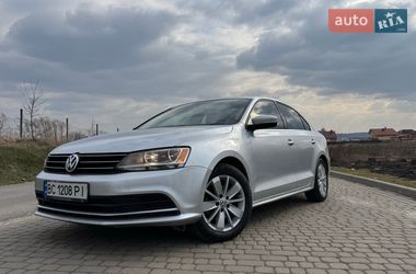 Седан Volkswagen Jetta 2015 в Львове