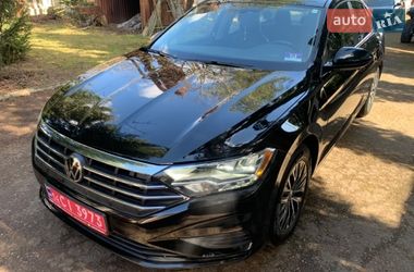 Седан Volkswagen Jetta 2019 в Львове