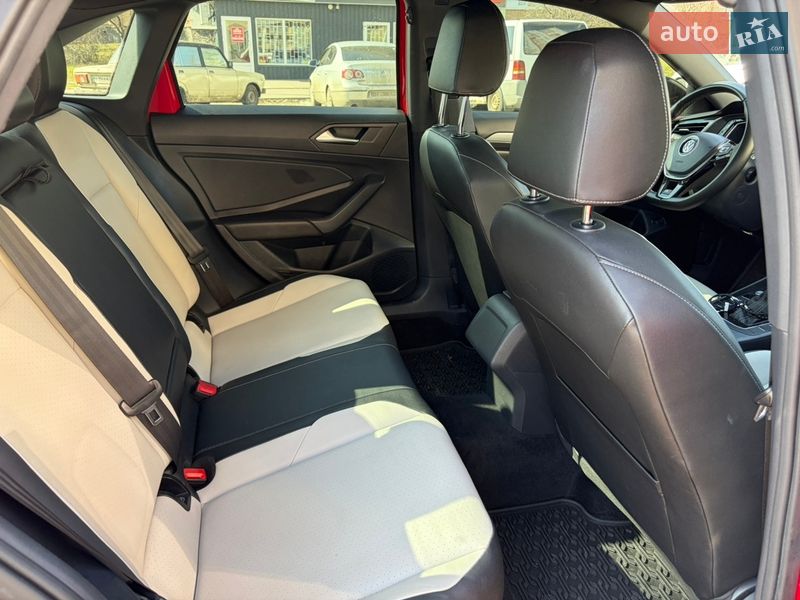 Седан Volkswagen Jetta 2018 в Киеве