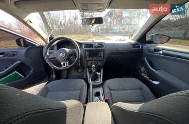 Седан Volkswagen Jetta 2011 в Житомирі