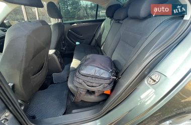 Седан Volkswagen Jetta 2011 в Житомирі