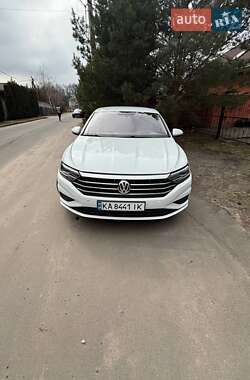 Седан Volkswagen Jetta 2018 в Киеве