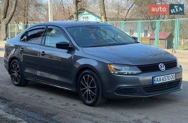 Седан Volkswagen Jetta 2014 в Житомире