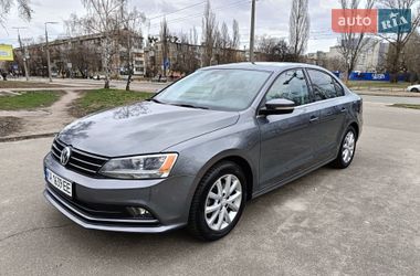 Седан Volkswagen Jetta 2015 в Києві