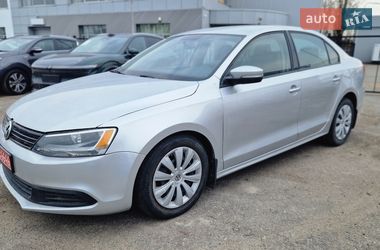 Седан Volkswagen Jetta 2011 в Києві