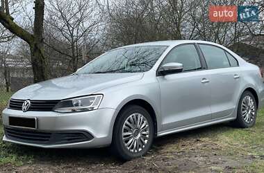 Седан Volkswagen Jetta 2010 в Шептицькому