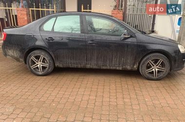 Седан Volkswagen Jetta 2006 в Надвірній