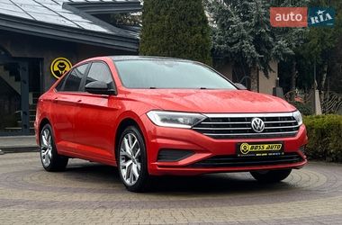Седан Volkswagen Jetta 2020 в Львові