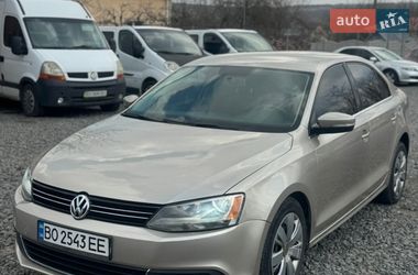 Седан Volkswagen Jetta 2012 в Хмельницькому