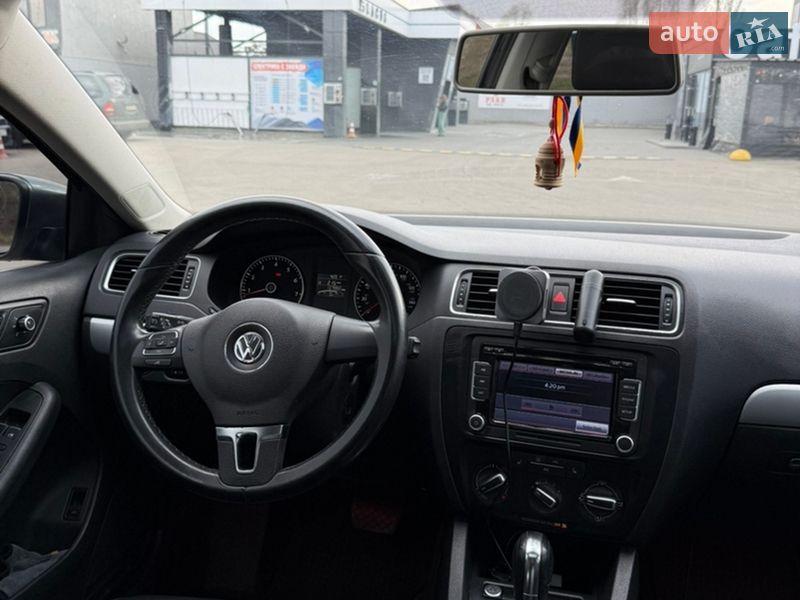 Седан Volkswagen Jetta 2013 в Киеве