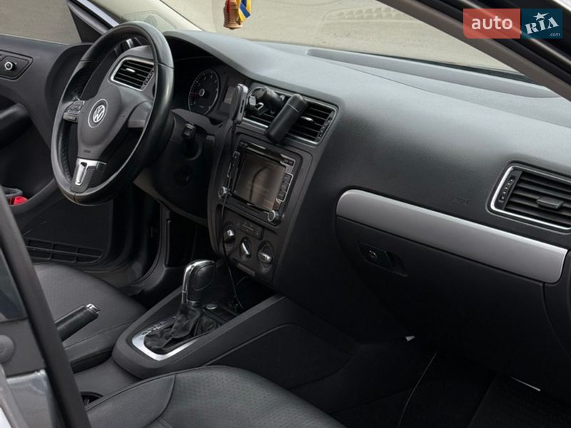 Седан Volkswagen Jetta 2013 в Киеве