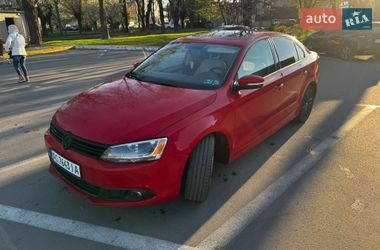 Седан Volkswagen Jetta 2011 в Ужгороді