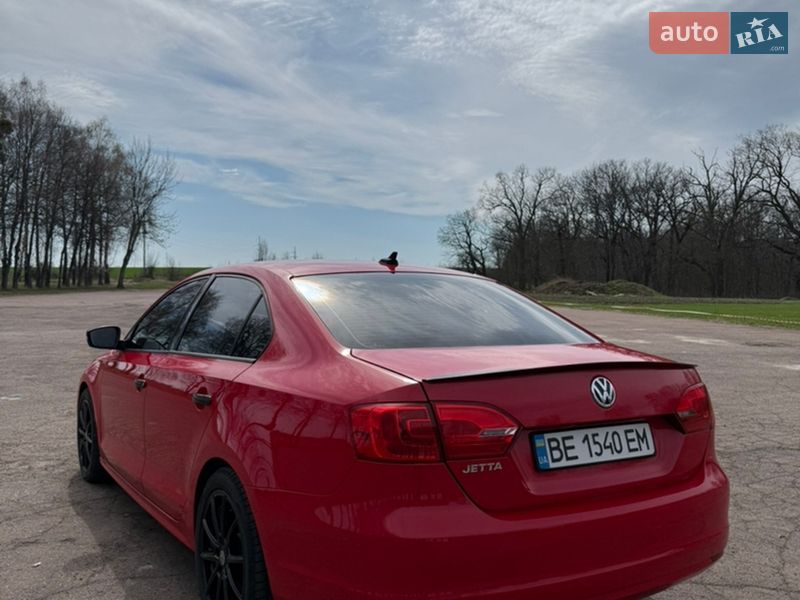 Седан Volkswagen Jetta 2013 в Сумах