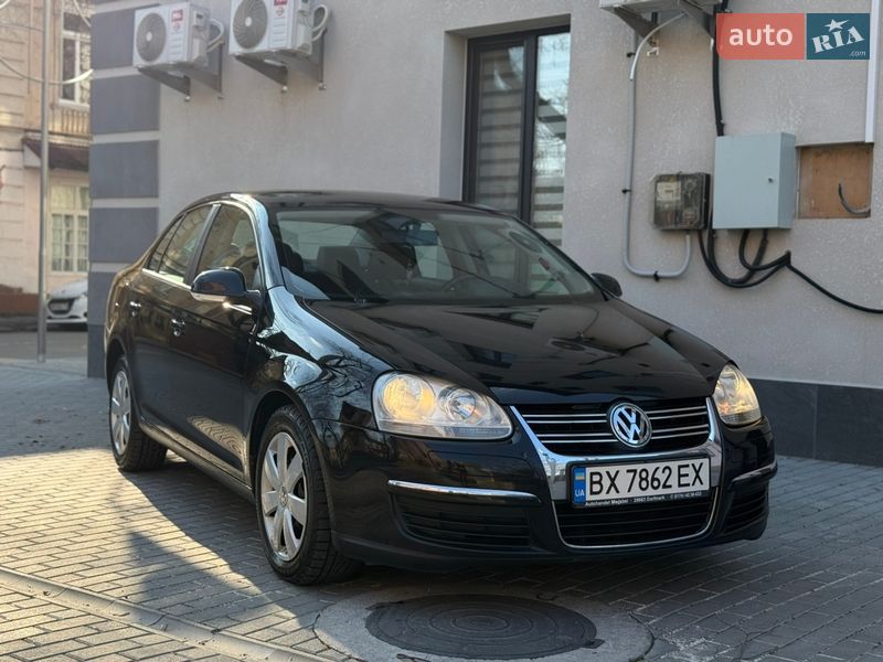 Седан Volkswagen Jetta 2005 в Могилев-Подольске
