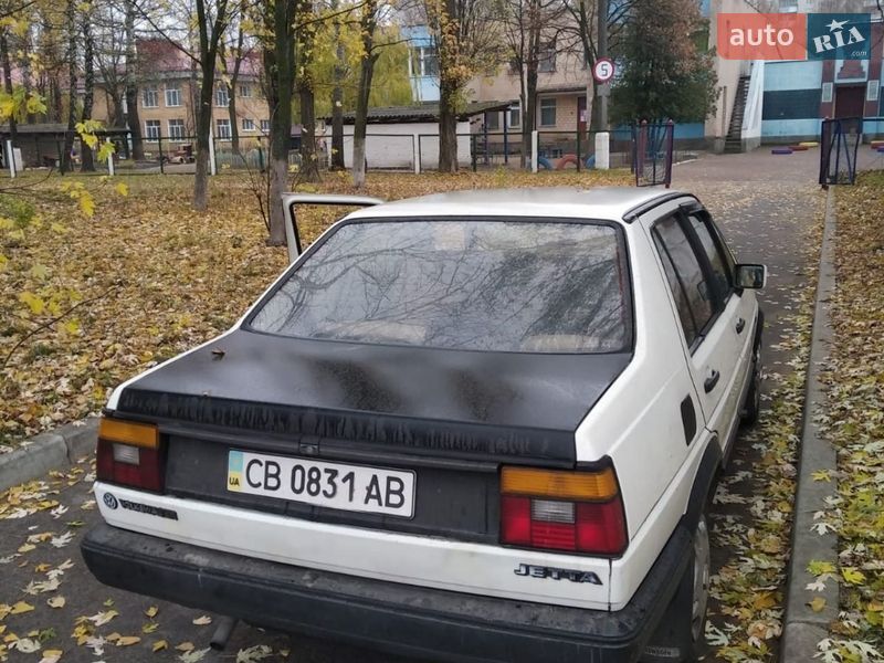 Седан Volkswagen Jetta 1987 в Чернигове