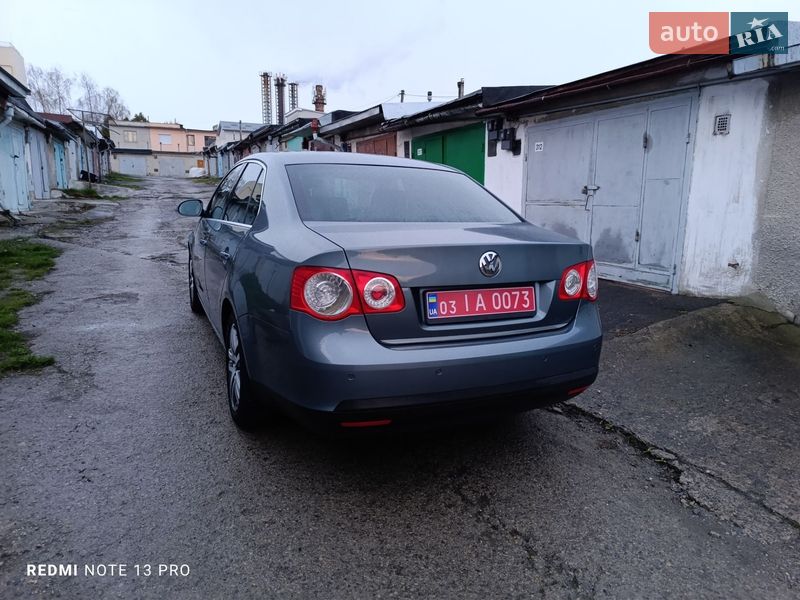 Седан Volkswagen Jetta 2006 в Тернополі
