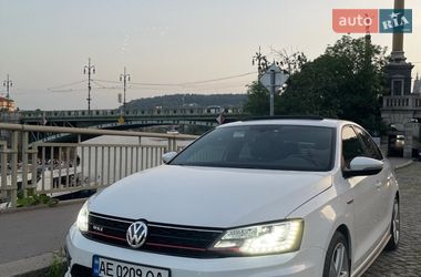 Седан Volkswagen Jetta 2017 в Днепре