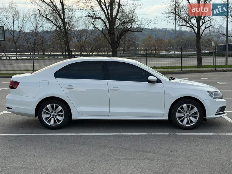 Седан Volkswagen Jetta 2016 в Киеве фото 2 Седан Volkswagen Jetta 2016 в Киеве