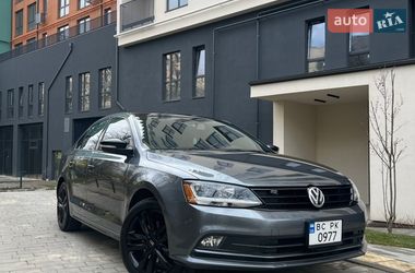 Седан Volkswagen Jetta 2017 в Львові