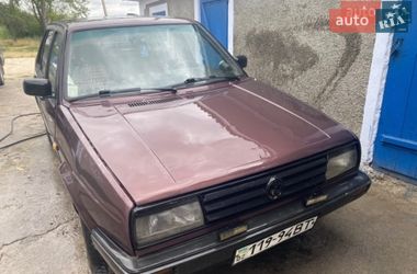 Седан Volkswagen Jetta 1984 в Томашполе