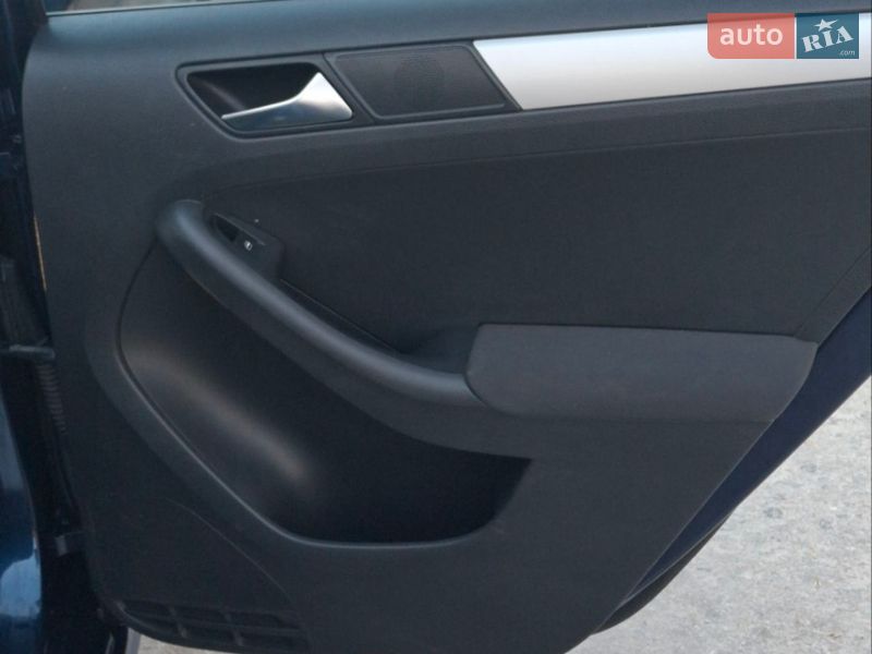 Седан Volkswagen Jetta 2011 в Полтаве фото 20 Седан Volkswagen Jetta 2011 в Полтаве
