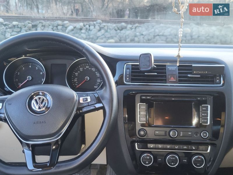 Седан Volkswagen Jetta 2014 в Ивано-Франковске