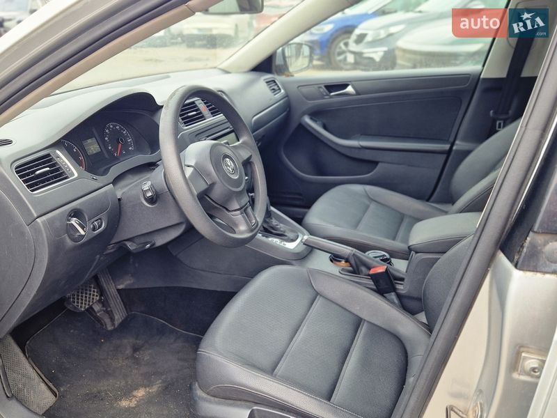 Седан Volkswagen Jetta 2011 в Киеве