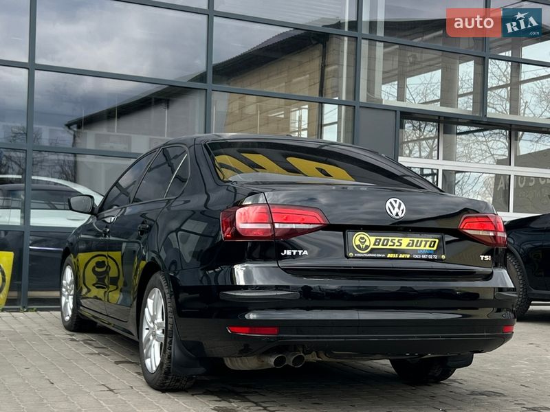 Седан Volkswagen Jetta 2017 в Ивано-Франковске