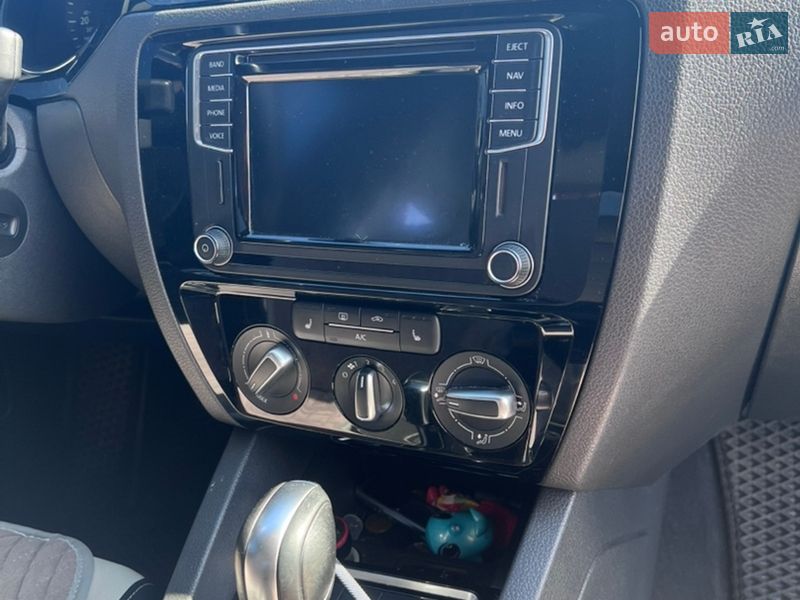 Седан Volkswagen Jetta 2015 в Богуславе фото 20 Седан Volkswagen Jetta 2015 в Богуславе