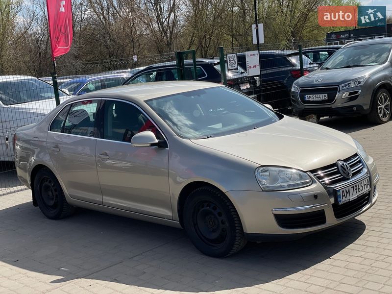 Седан Volkswagen Jetta 2005 в Бердичеве