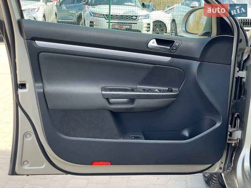 Седан Volkswagen Jetta 2005 в Бердичеве