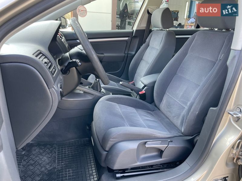 Седан Volkswagen Jetta 2005 в Бердичеве