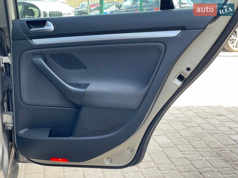 Седан Volkswagen Jetta 2005 в Бердичеве