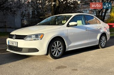 Седан Volkswagen Jetta 2013 в Киеве