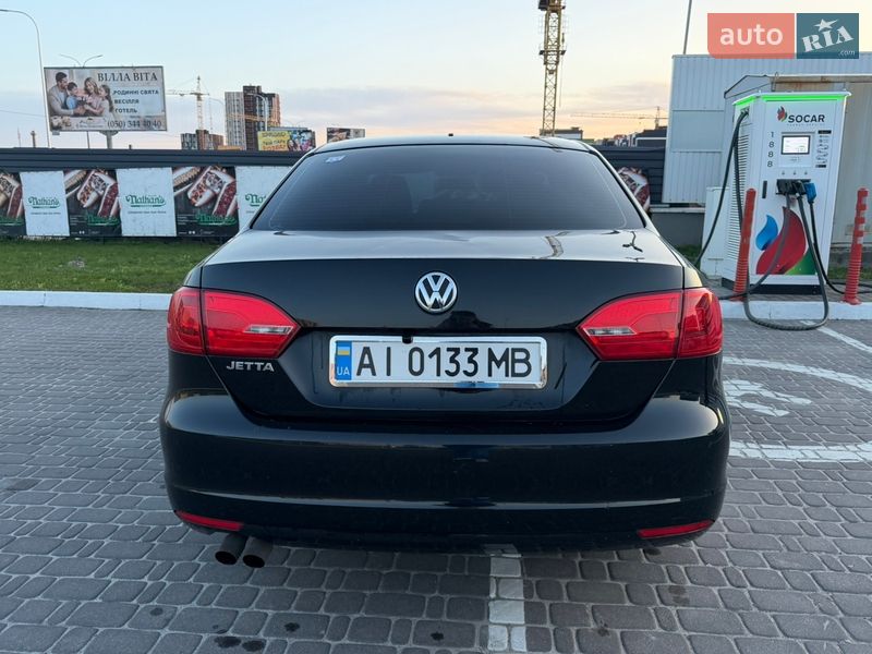 Седан Volkswagen Jetta 2014 в Киеве
